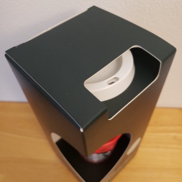 Starbucks Holiday Color Change Reusable Cups Set of 6 - Picture 3 of 6